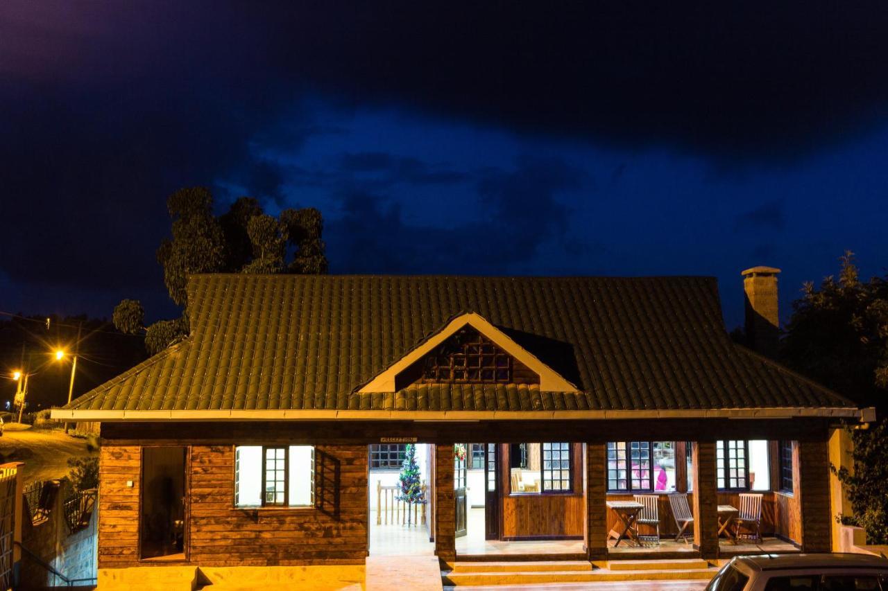 Kuniville Guest House 니에리 외부 사진